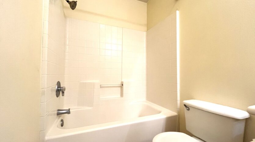 635 Shenandoah Rd - Corona - California - 4 bed, 2.5 bath rental property