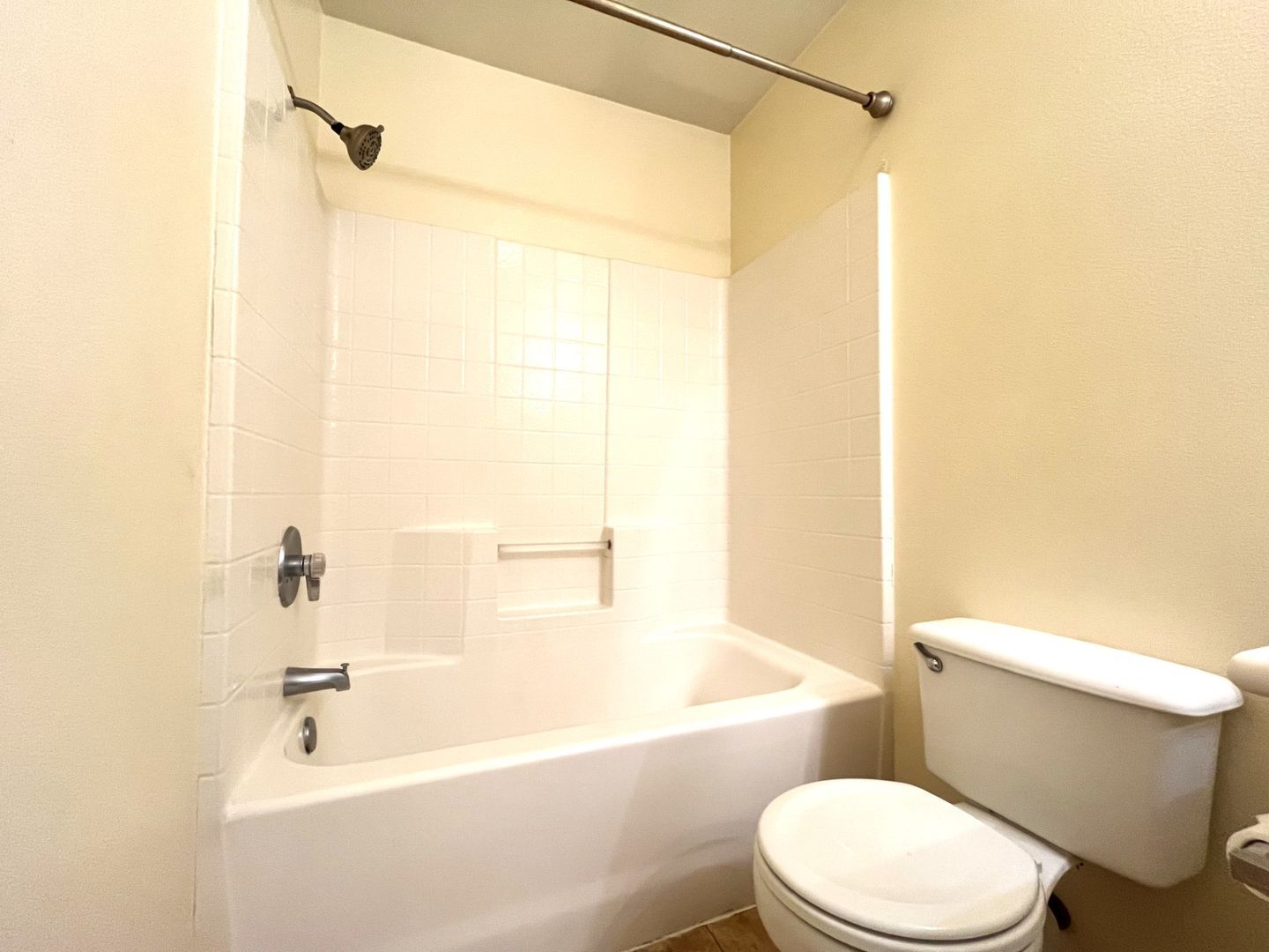 635 Shenandoah Rd - Corona - California - 4 bed, 2.5 bath rental property