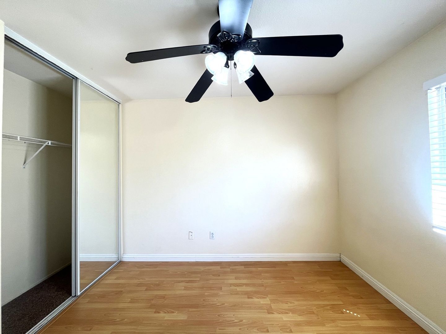 635 Shenandoah Rd - Corona - California - 4 bed, 2.5 bath rental property