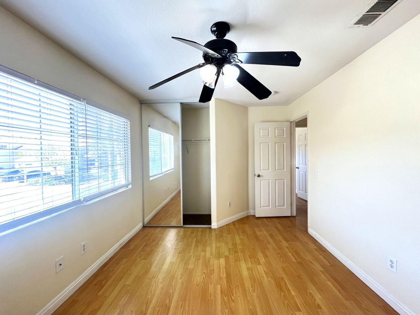 635 Shenandoah Rd - Corona - California - 4 bed, 2.5 bath rental property