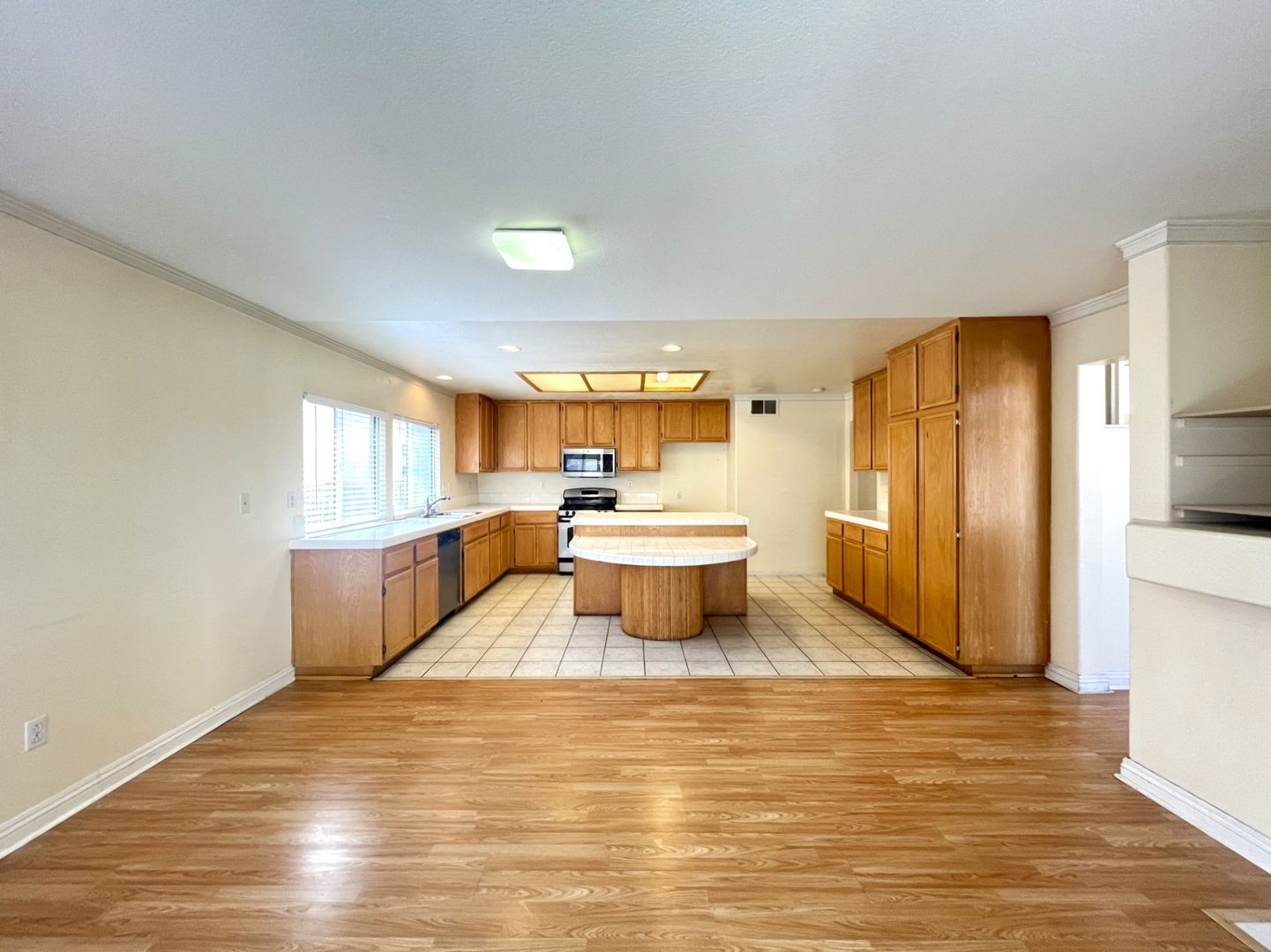 635 Shenandoah Rd - Corona - California - 4 bed, 2.5 bath rental property