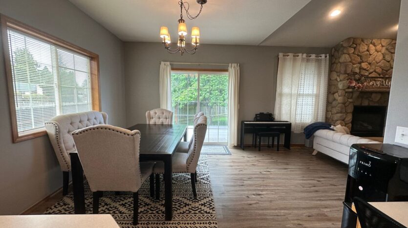 703 W. Del Ray Rd. - Lynden - Washington - 3 bed, 2.5 bath rental property