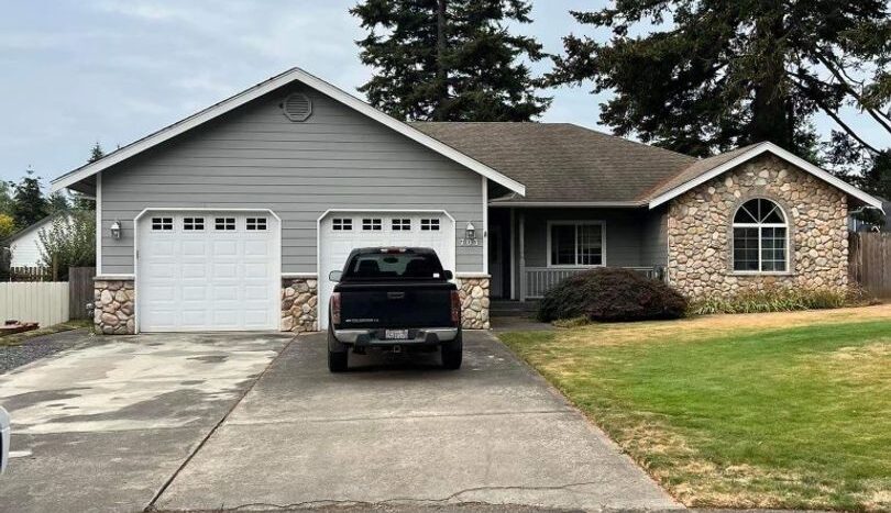 703 W. Del Ray Rd. - Lynden - Washington - 3 bed, 2.5 bath rental property