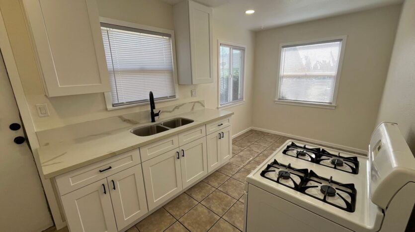 731 1/2 Vernon Dr - 731 1/2 - Upland - California - 1 bed, 1 bath rental property