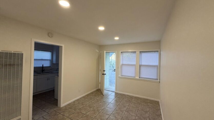 731 1/2 Vernon Dr - 731 1/2 - Upland - California - 1 bed, 1 bath rental property