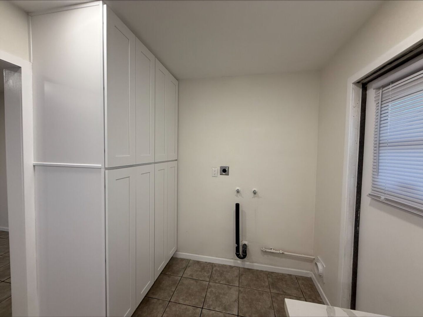 731 1/2 Vernon Dr - 731 1/2 - Upland - California - 1 bed, 1 bath rental property