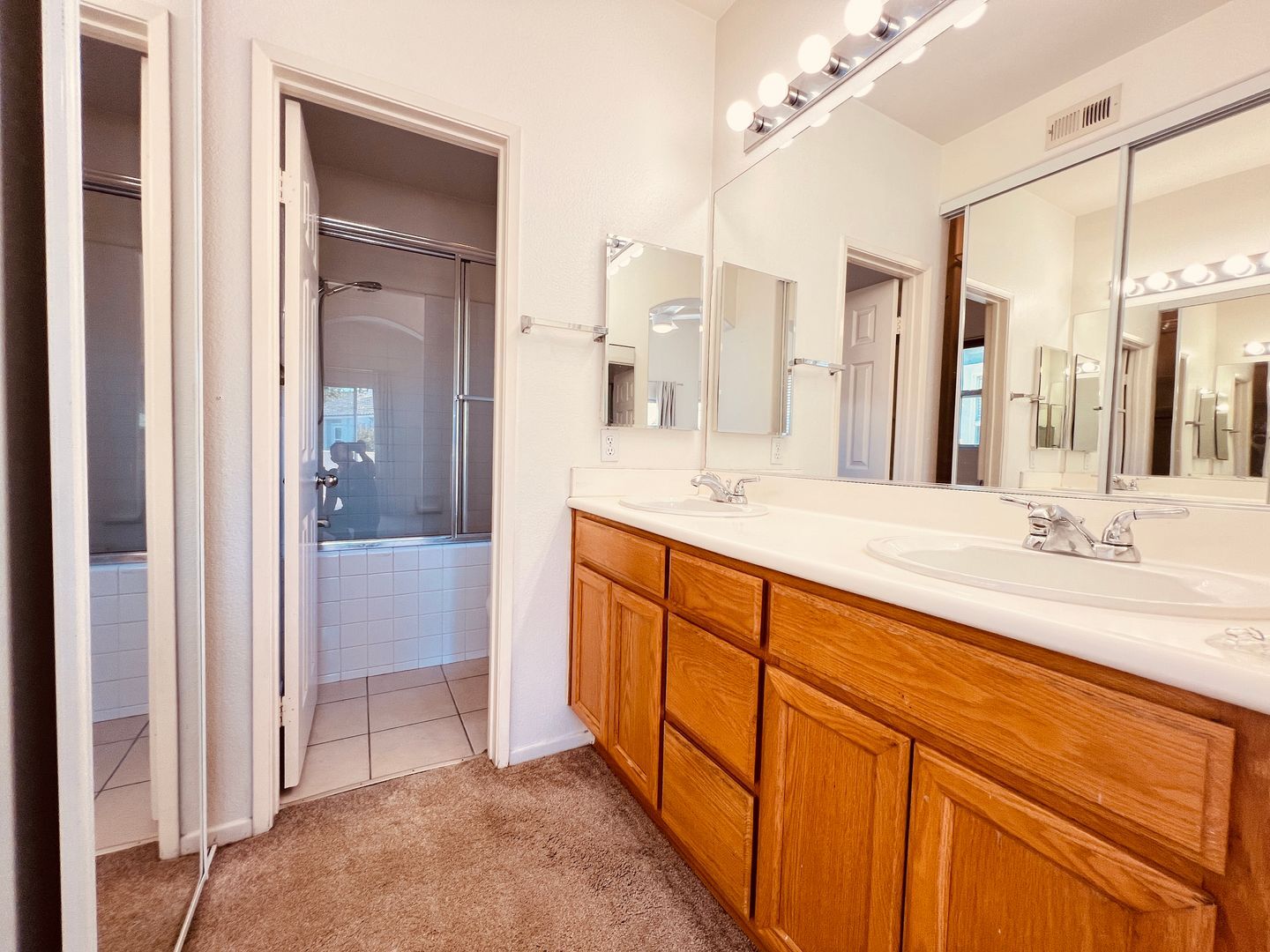 7681 Hazard Center Drive - San Diego - California - 2 bed, 2 bath rental property