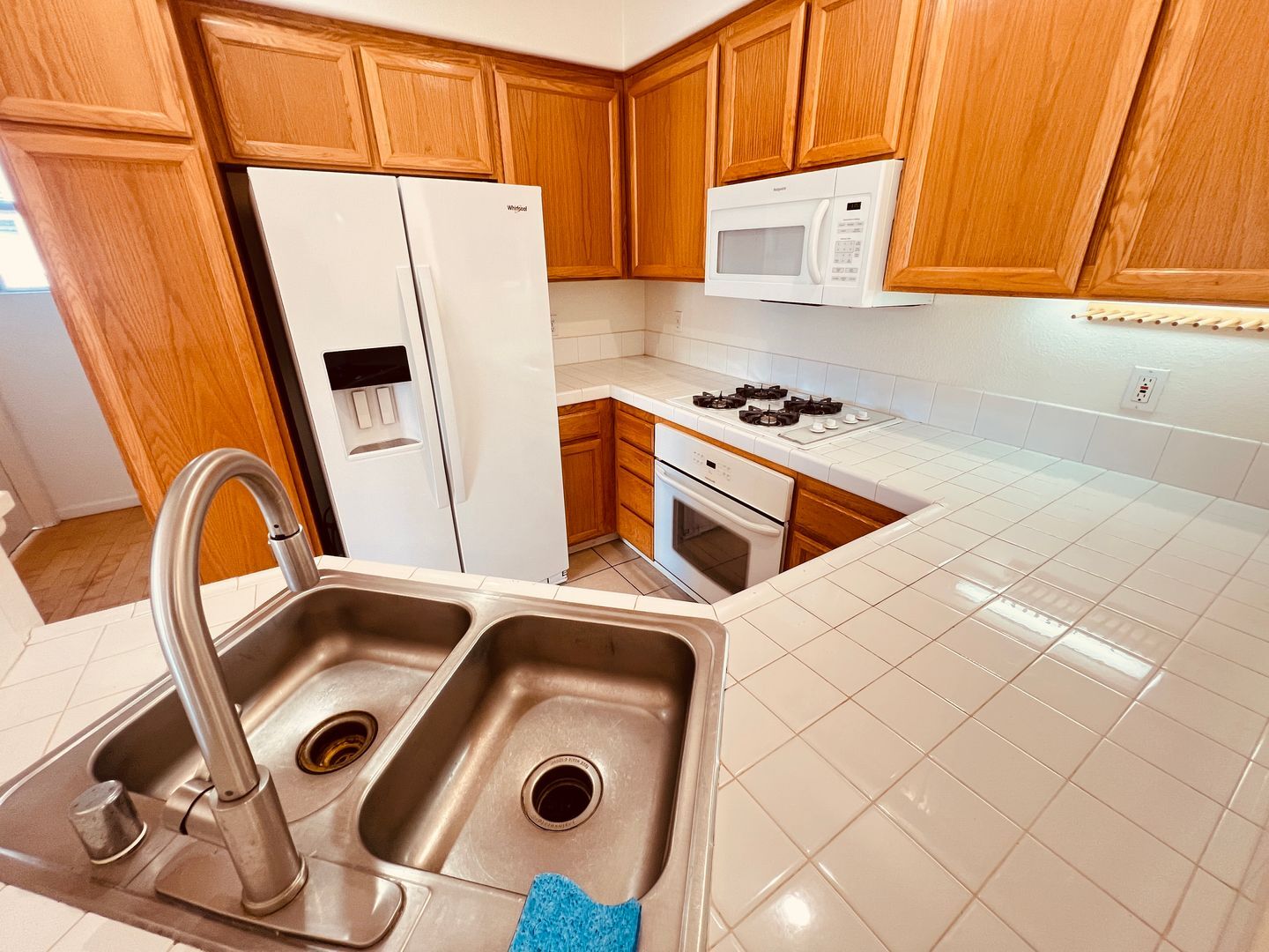 7681 Hazard Center Drive - San Diego - California - 2 bed, 2 bath rental property