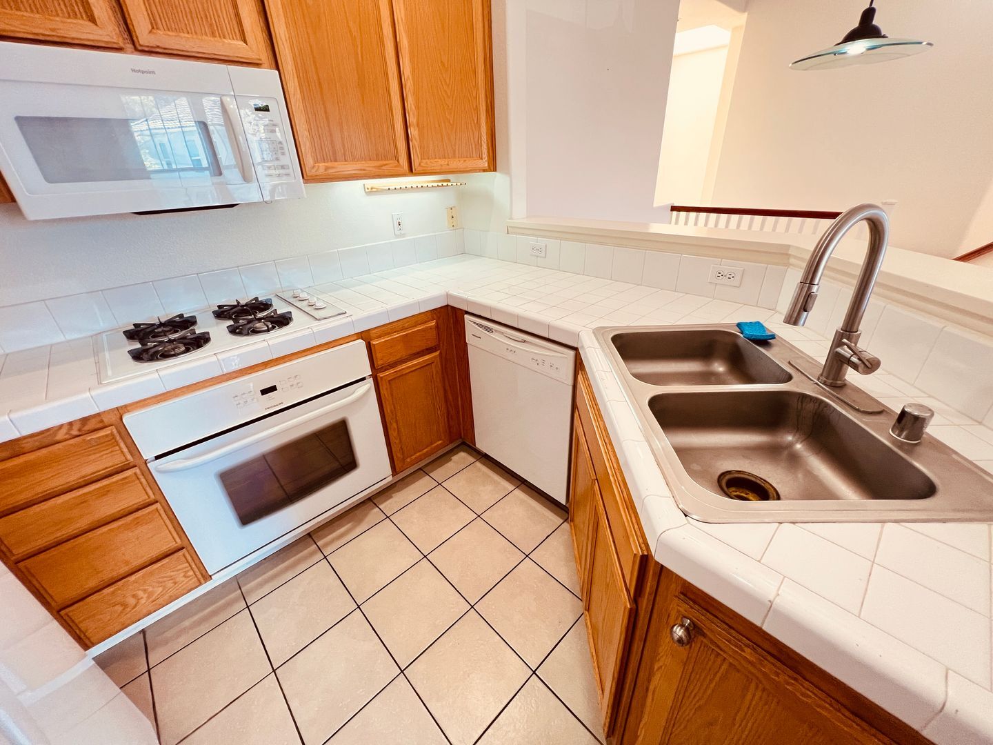 7681 Hazard Center Drive - San Diego - California - 2 bed, 2 bath rental property