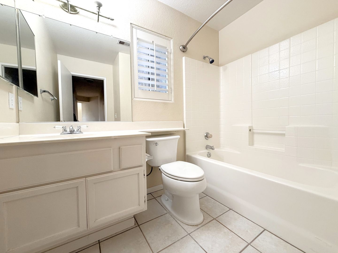 79220 Laurie Ct - La Quinta - California - 3 bed, 2 bath rental property