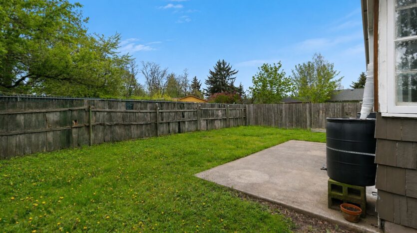 7959 SE 64th Avenue - Unit B - Portland - Oregon - 2 bed, 1 bath rental property