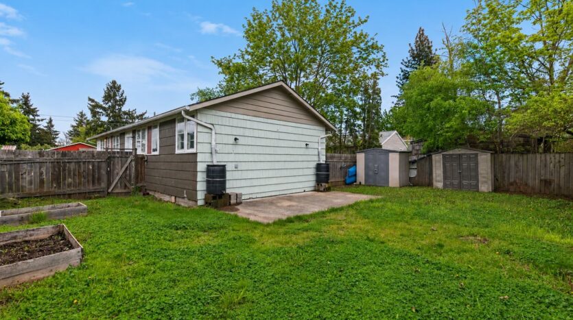 7959 SE 64th Avenue - Unit B - Portland - Oregon - 2 bed, 1 bath rental property