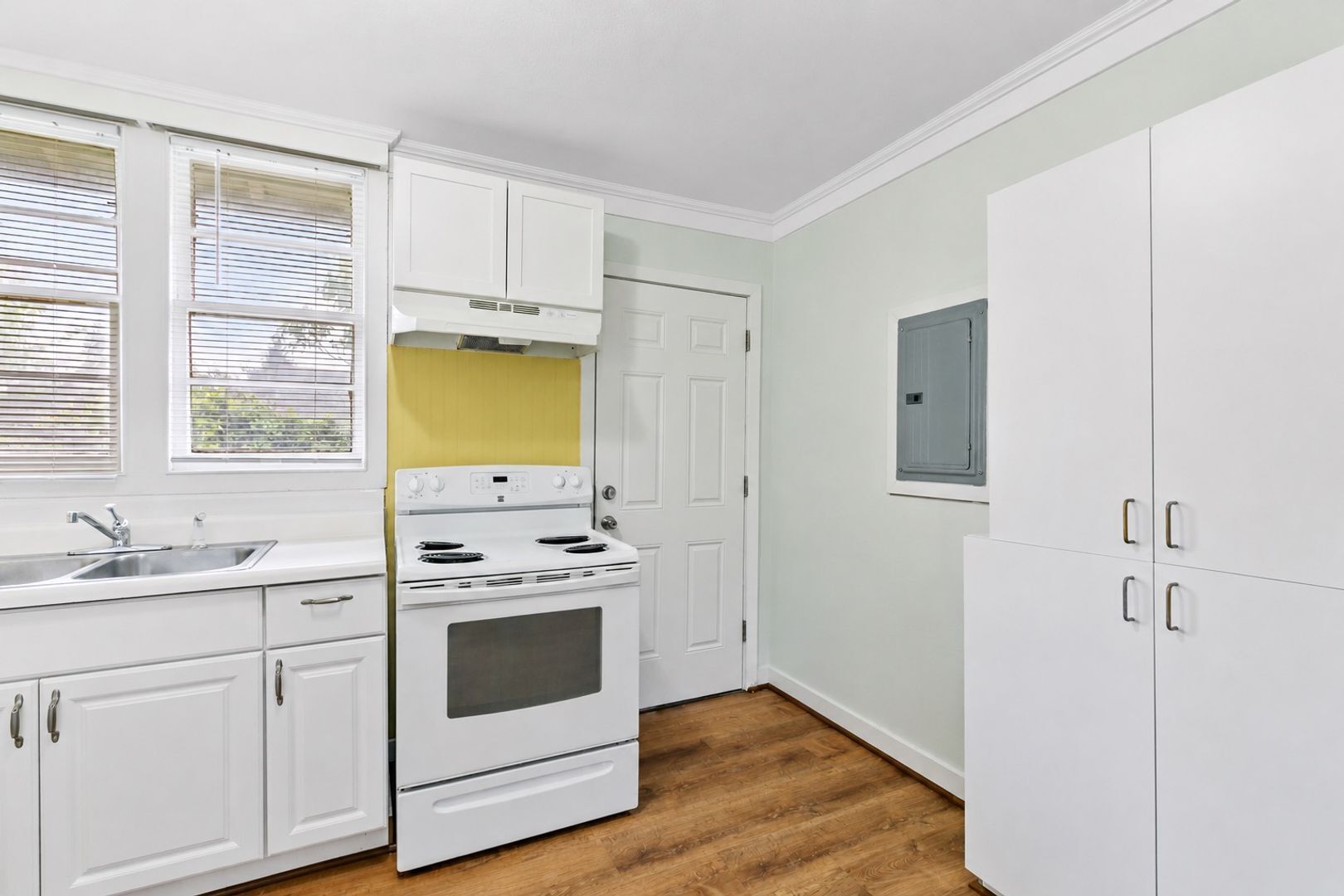 7959 SE 64th Avenue - Unit B - Portland - Oregon - 2 bed, 1 bath rental property