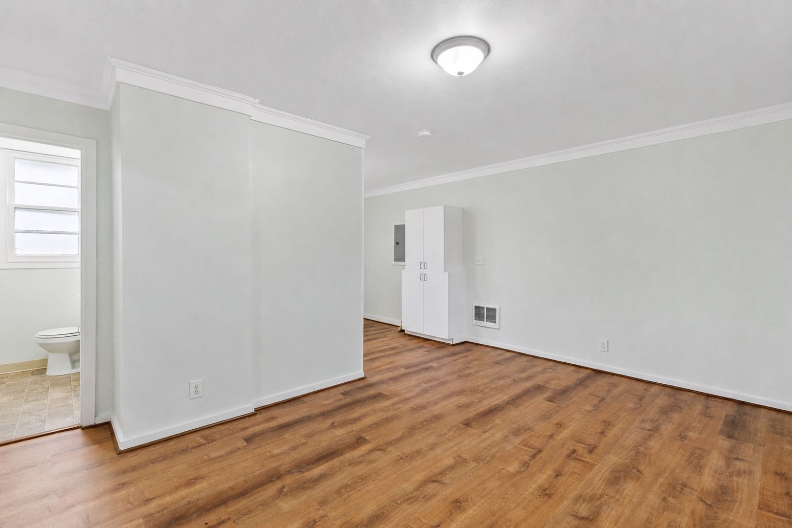 7959 SE 64th Avenue - Unit B - Portland - Oregon - 2 bed, 1 bath rental property
