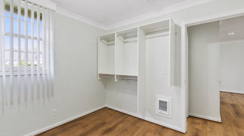 7959 SE 64th Avenue - Unit B - Portland - Oregon - 2 bed, 1 bath rental property
