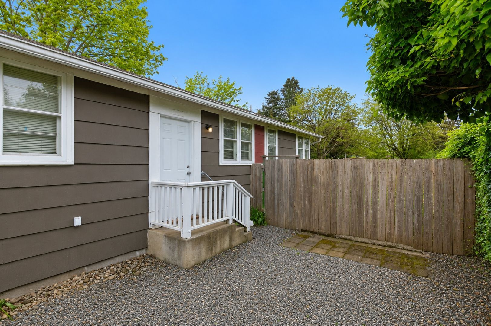 7959 SE 64th Avenue - Unit B - Portland - Oregon - 2 bed, 1 bath rental property