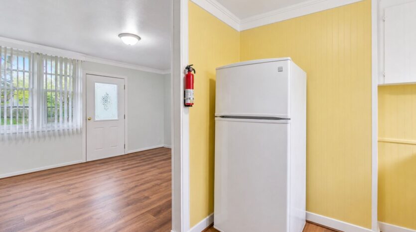 7959 SE 64th Avenue - Unit B - Portland - Oregon - 2 bed, 1 bath rental property