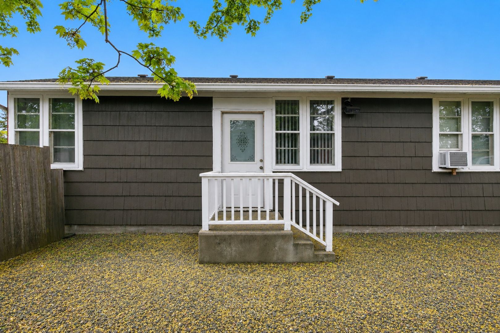 7959 SE 64th Avenue - Unit B - Portland - Oregon - 2 bed, 1 bath rental property