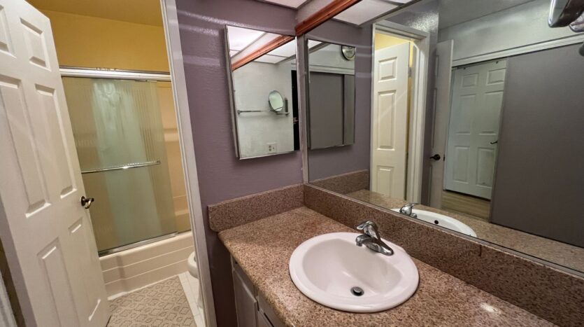 8043 Caminito De Pizza Unit B - San Diego - California - 1 bath rental property