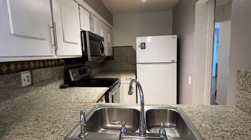 8043 Caminito De Pizza Unit B - San Diego - California - 1 bath rental property