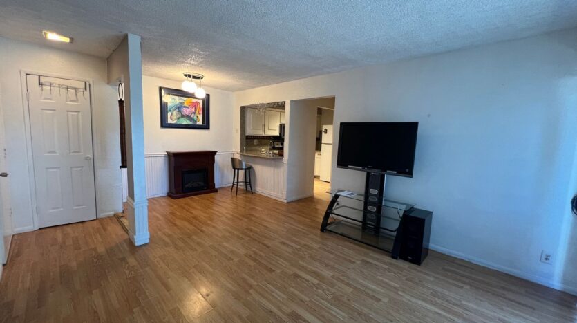 8043 Caminito De Pizza Unit B - San Diego - California - 1 bath rental property