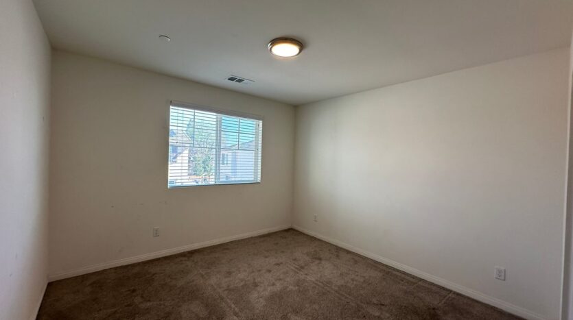826 W. Tullock Ave - Bloomington - California - 3 bed, 2.5 bath rental property
