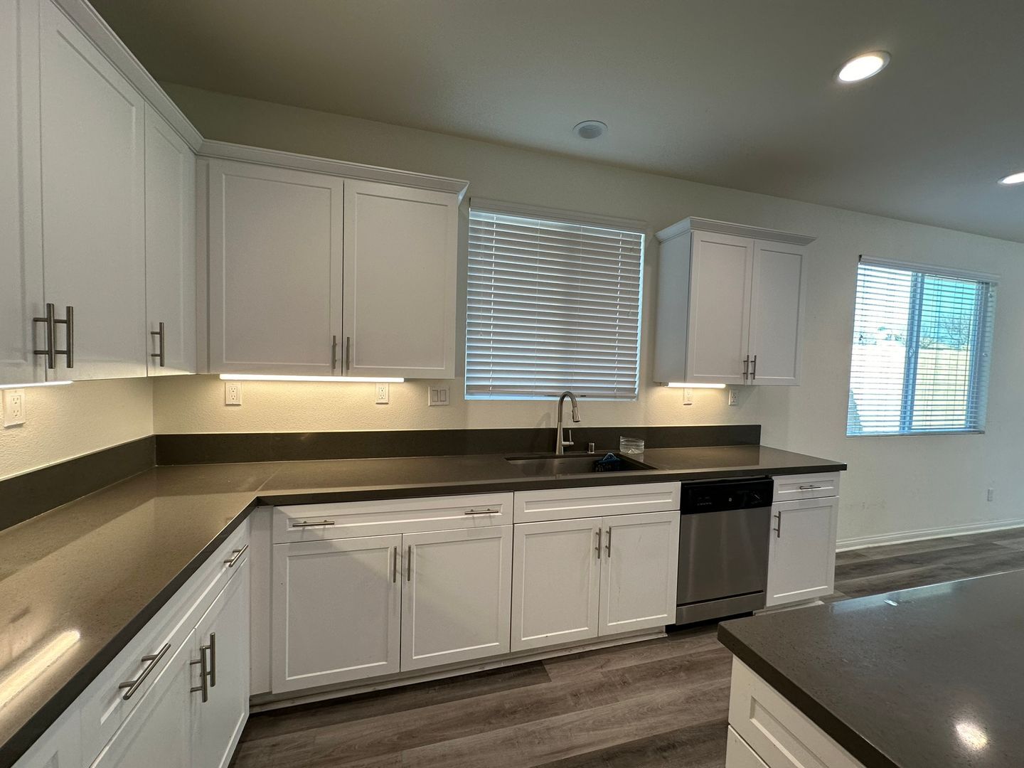 826 W. Tullock Ave - Bloomington - California - 3 bed, 2.5 bath rental property