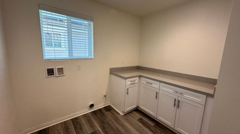 826 W. Tullock Ave - Bloomington - California - 3 bed, 2.5 bath rental property