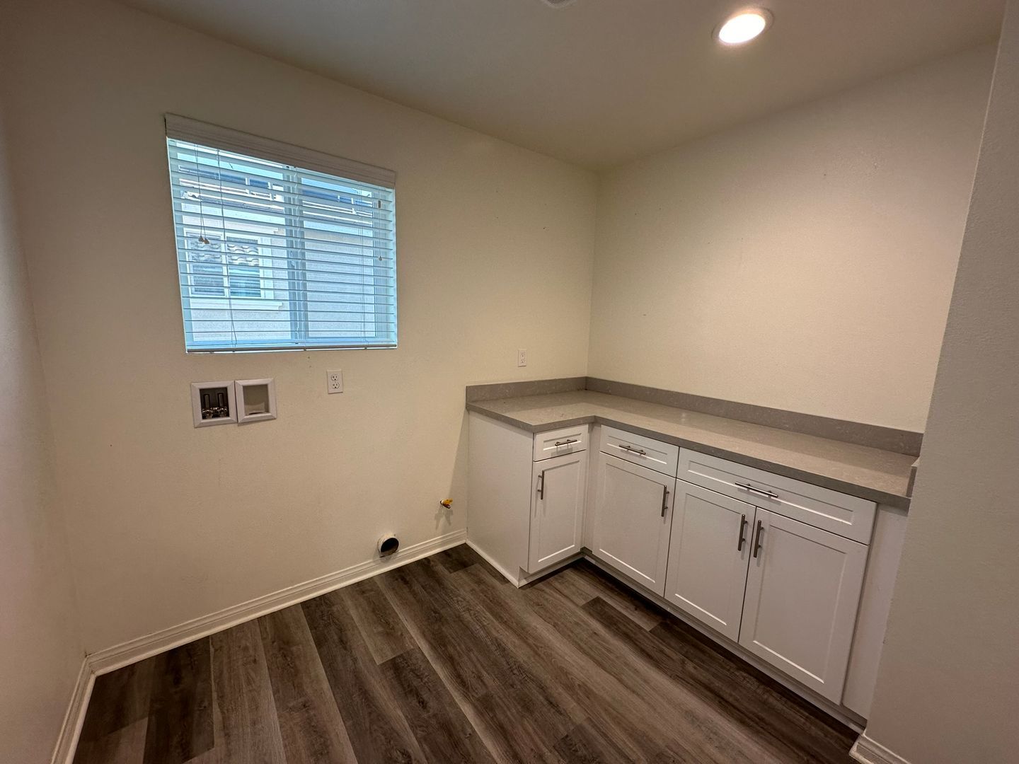 826 W. Tullock Ave - Bloomington - California - 3 bed, 2.5 bath rental property