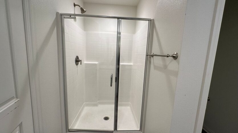 826 W. Tullock Ave - Bloomington - California - 3 bed, 2.5 bath rental property