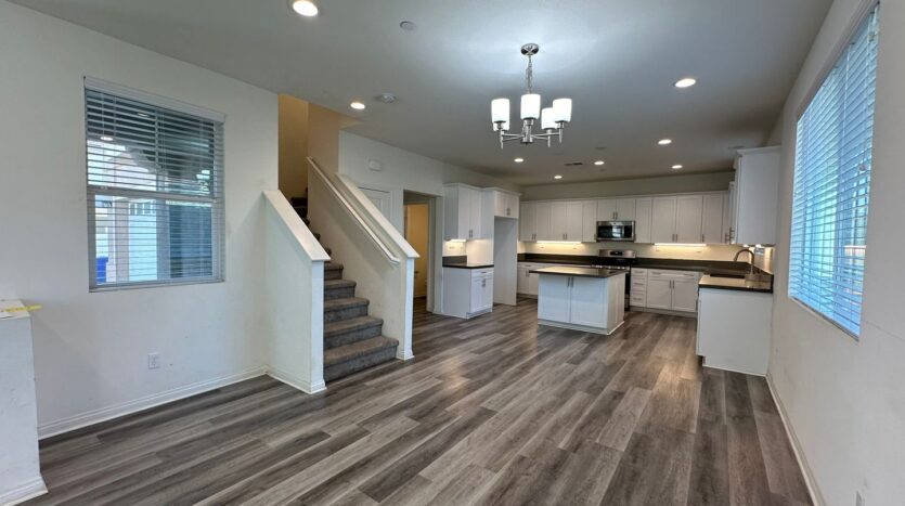826 W. Tullock Ave - Bloomington - California - 3 bed, 2.5 bath rental property