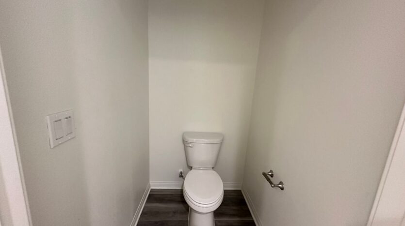 826 W. Tullock Ave - Bloomington - California - 3 bed, 2.5 bath rental property