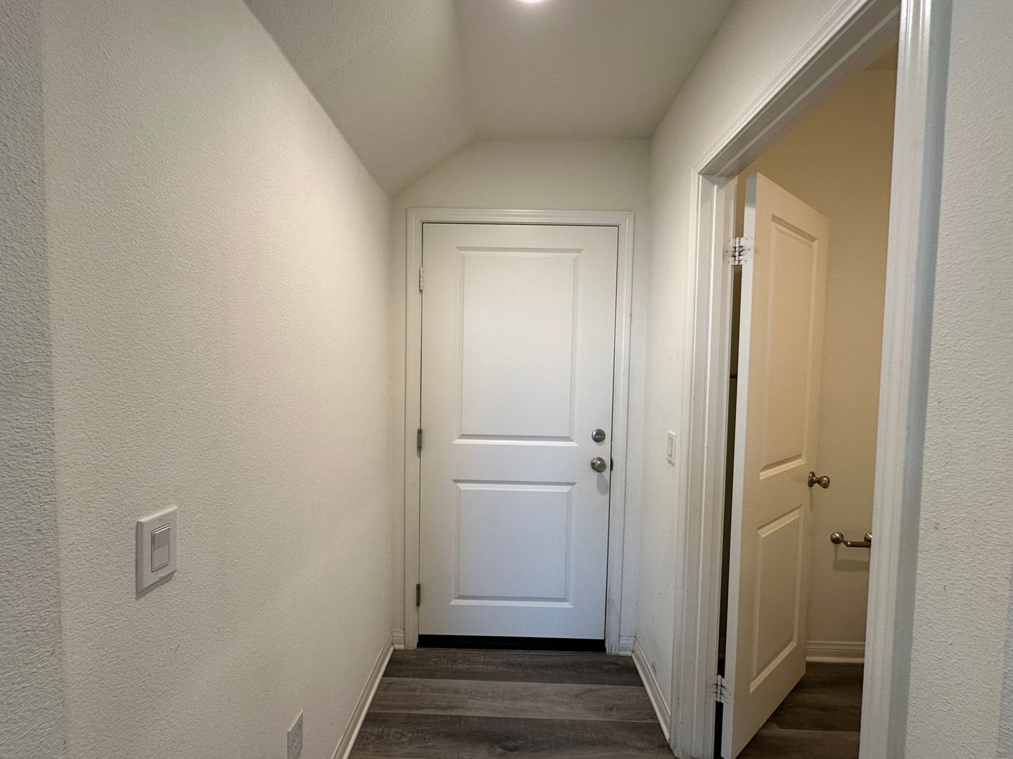 826 W. Tullock Ave - Bloomington - California - 3 bed, 2.5 bath rental property
