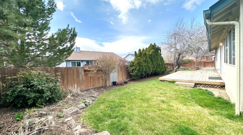 940 NW Oak Lane - Redmond - Oregon - 3 bed, 2 bath rental property