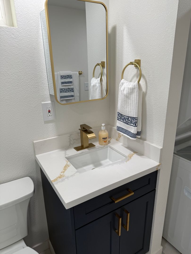 9504 Heathman Way - Elk Grove - California - 1 bed, 1 bath rental property