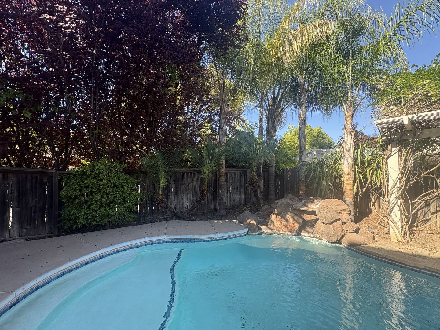 9745 W Taron Dr  - Elk Grove - California - 5 bed, 3 bath rental property