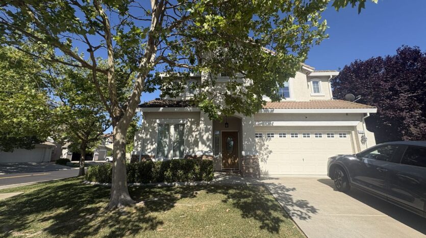 9745 W Taron Dr  - Elk Grove - California - 5 bed, 3 bath rental property