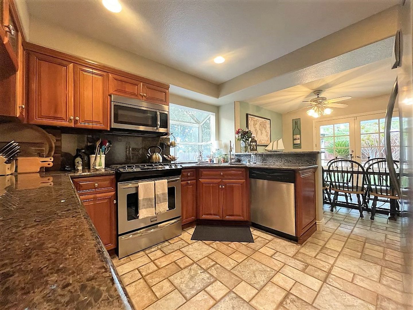 9786 Avenida Ricardo  - Spring Valley - California - 3 bed, 2.5 bath rental property