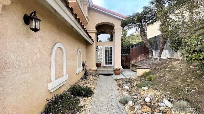 9786 Avenida Ricardo  - Spring Valley - California - 3 bed, 2.5 bath rental property