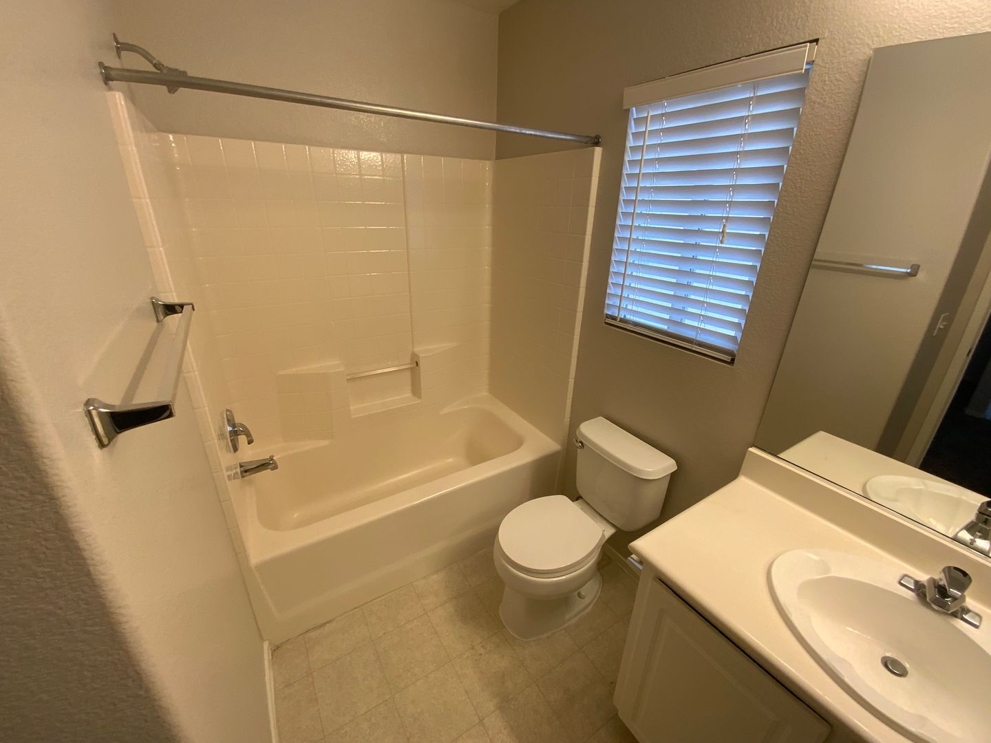 10256 Grecian Laurel Ct - Las Vegas - Nevada - 3 bed, 2.5 bath rental property