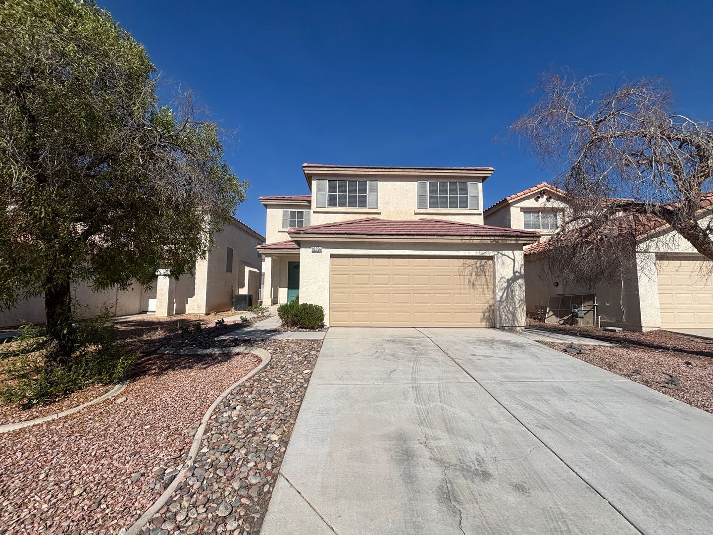 10256 Grecian Laurel Ct - Las Vegas - Nevada - 4 bed, 2.5 bath rental property