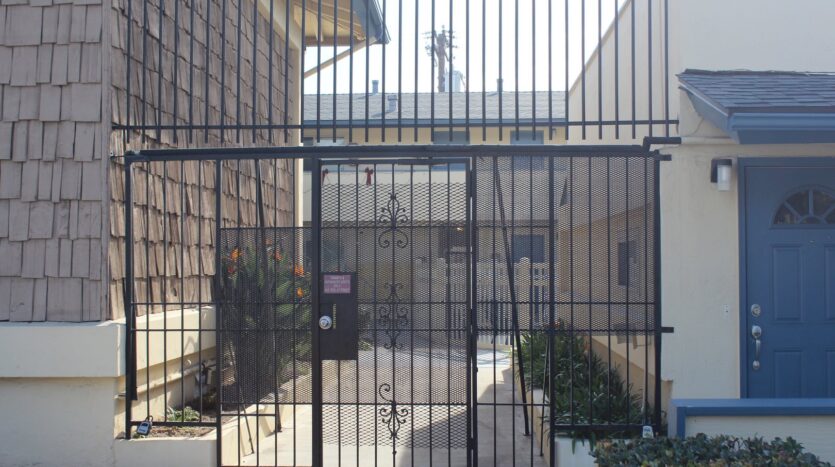 1027 Felspar Street  #5 - San Diego - California - 1 bed, 1 bath rental property