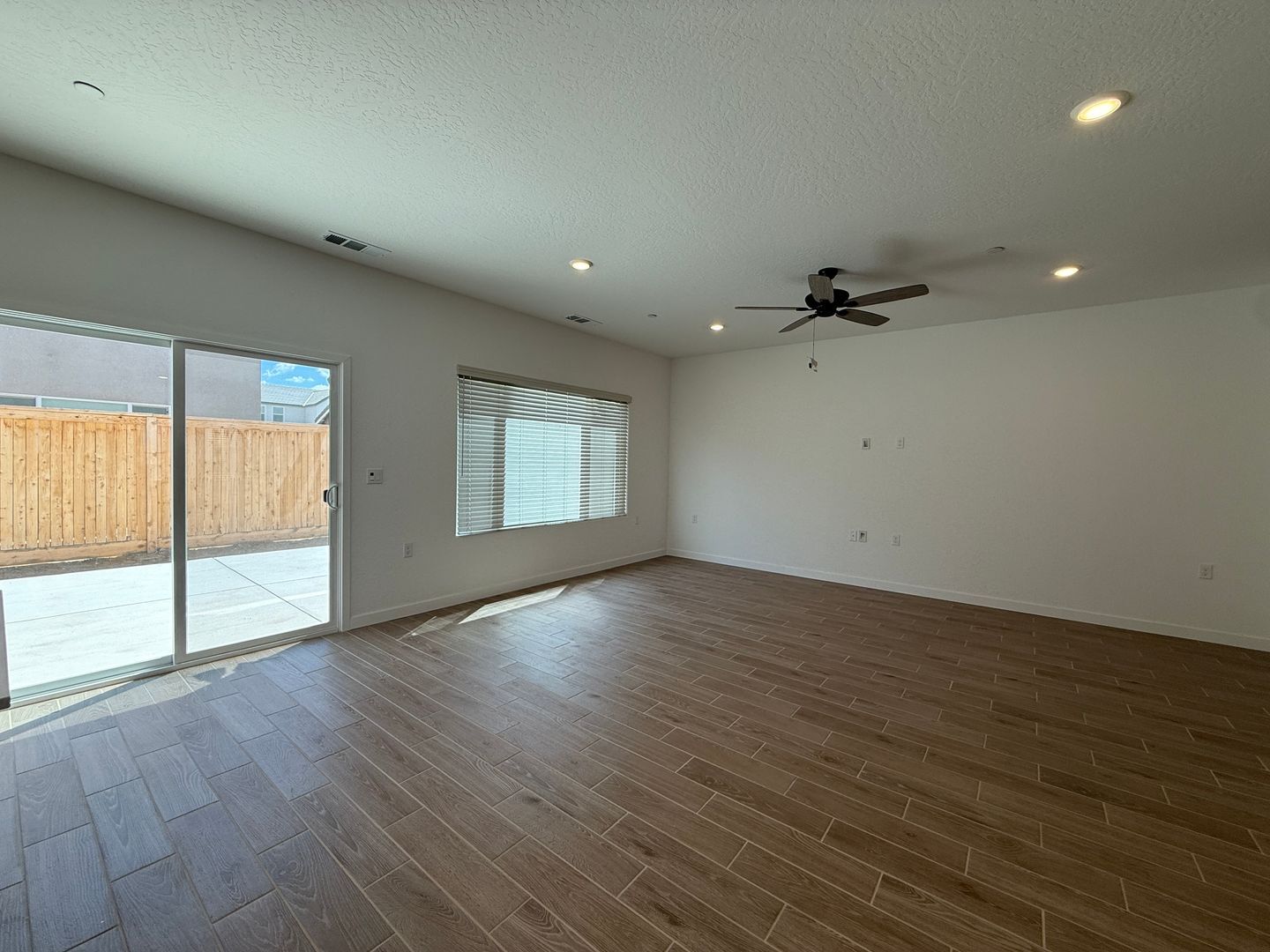 1036 Fruitwood Ave. - Clovis - California - 4 bed, 2.5 bath rental property