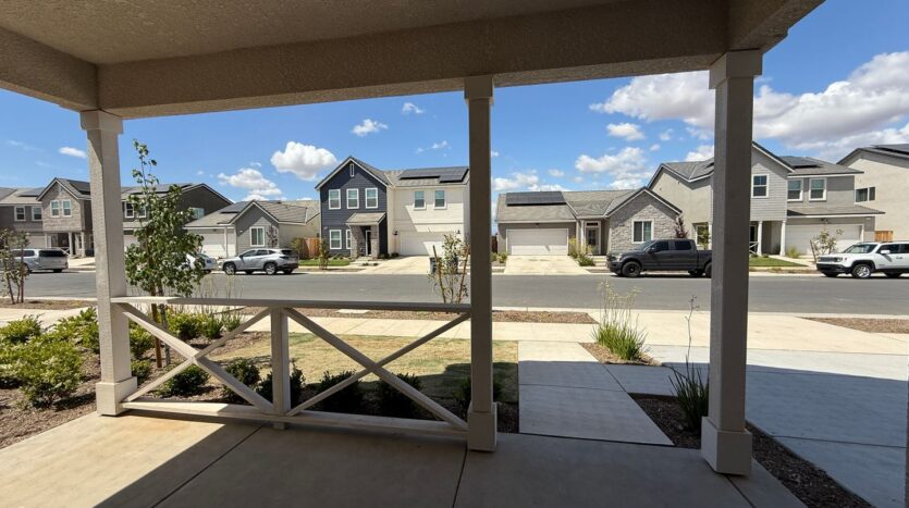 1036 Fruitwood Ave. - Clovis - California - 4 bed, 2.5 bath rental property