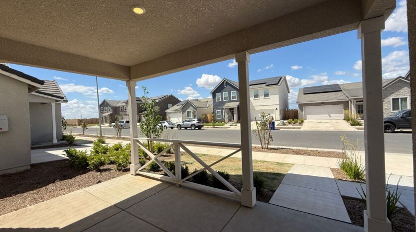 1036 Fruitwood Ave. - Clovis - California - 4 bed, 2.5 bath rental property