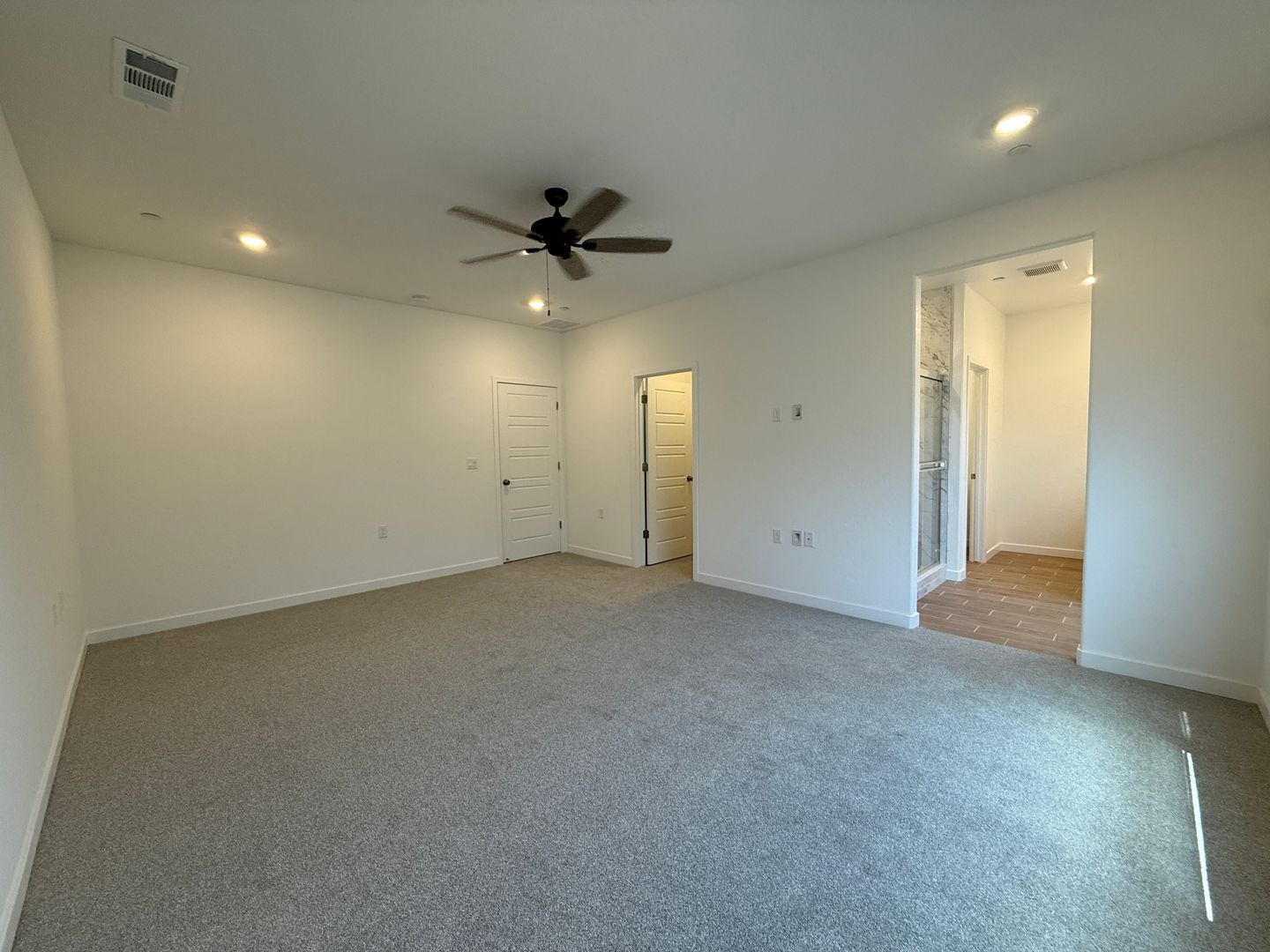 1036 Fruitwood Ave. - Clovis - California - 4 bed, 2.5 bath rental property