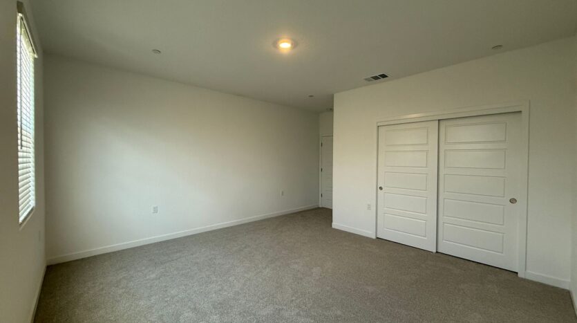 1036 Fruitwood Ave. - Clovis - California - 4 bed, 2.5 bath rental property
