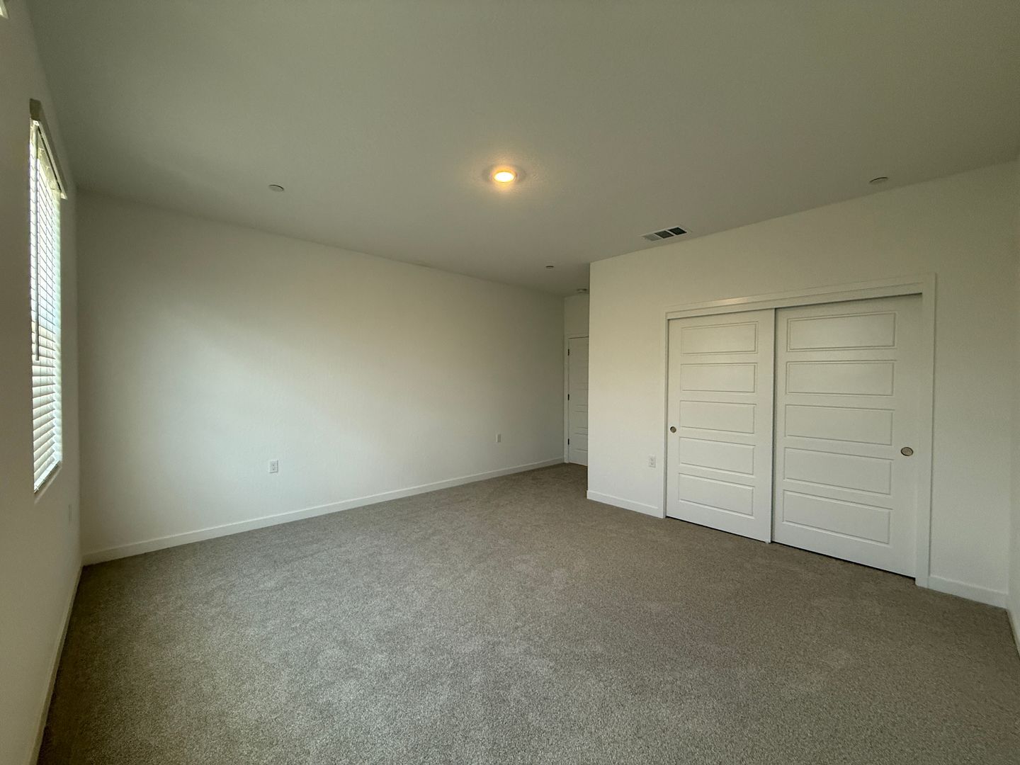 1036 Fruitwood Ave. - Clovis - California - 4 bed, 2.5 bath rental property