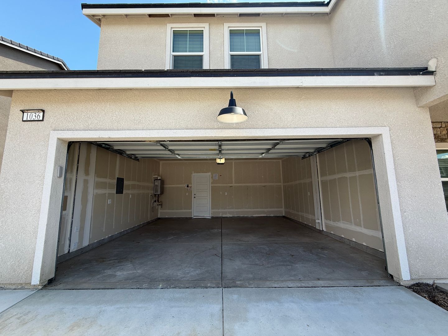 1036 Fruitwood Ave. - Clovis - California - 4 bed, 2.5 bath rental property