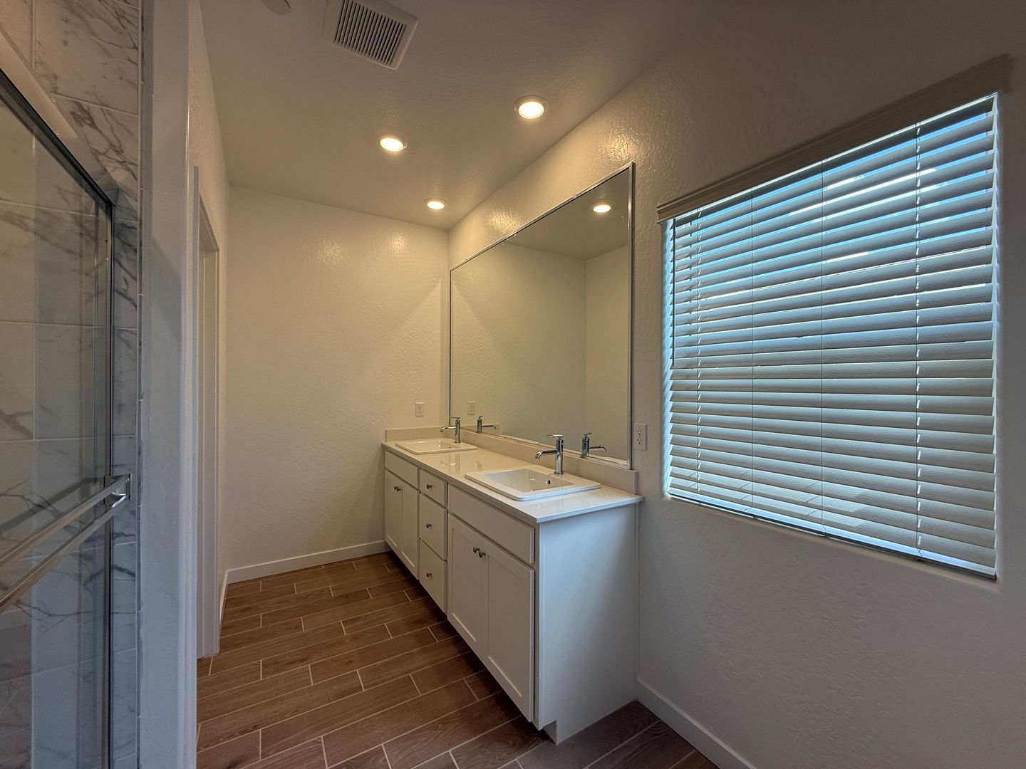 1036 Fruitwood Ave. - Clovis - California - 4 bed, 2.5 bath rental property